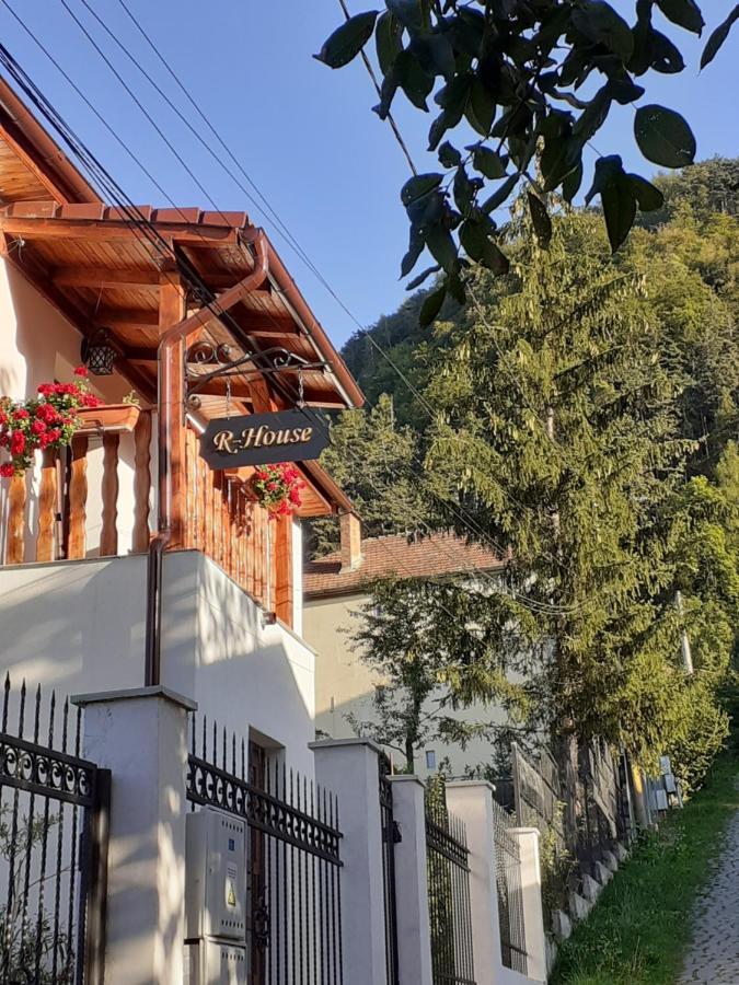 R-House Appartement Braşov Buitenkant foto