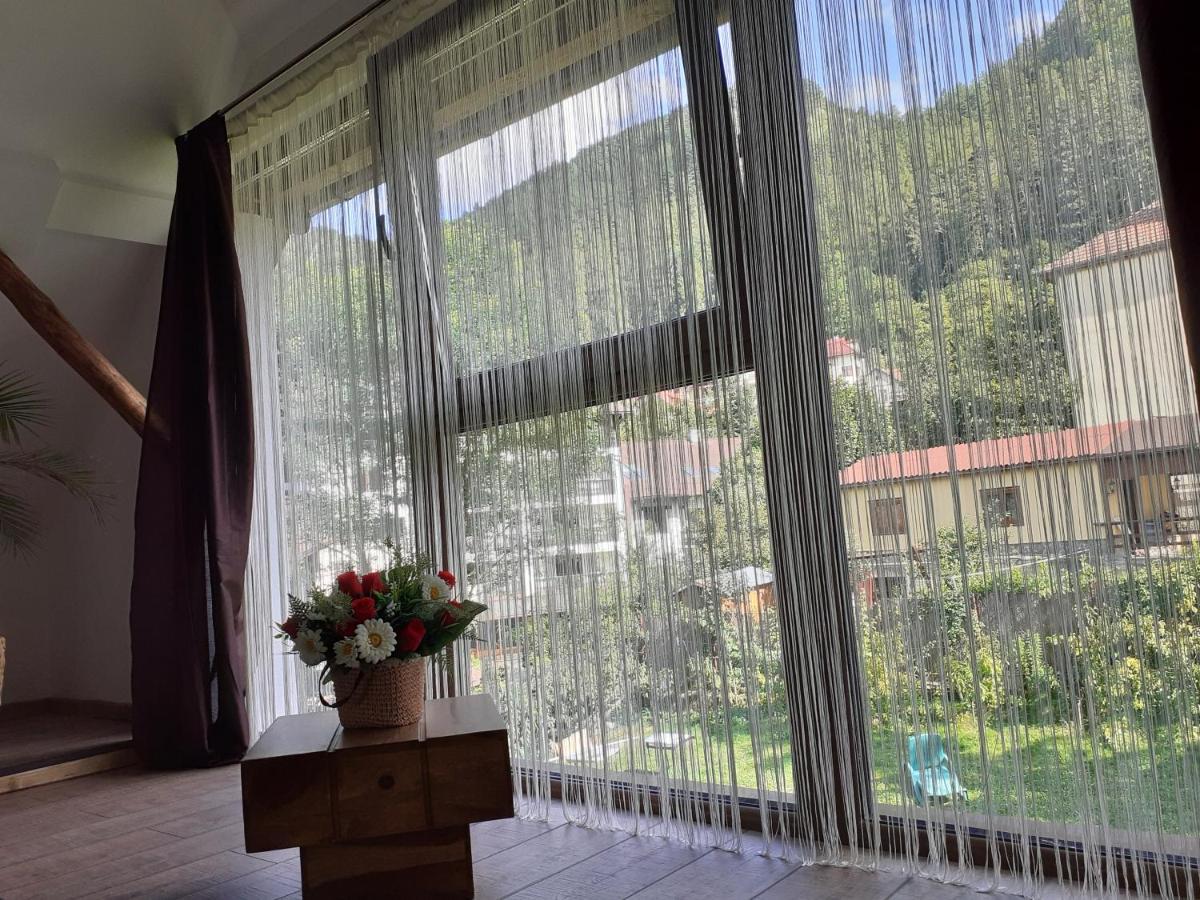 R-House Appartement Braşov Buitenkant foto