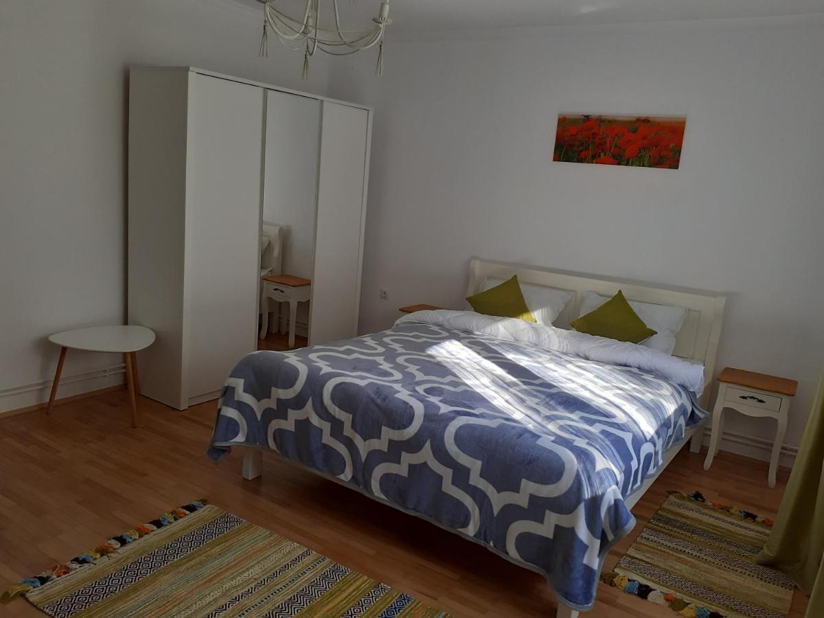 R-House Appartement Braşov Buitenkant foto