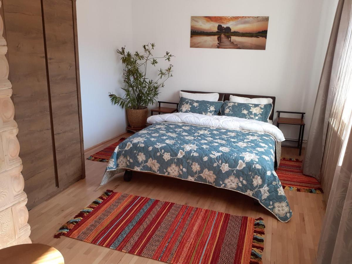 R-House Appartement Braşov Buitenkant foto